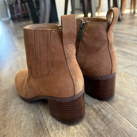 Vionic Wilma Waterproof Block Heel Boots - Color: Toffee Wp Nubuck - Picture 2 of 9